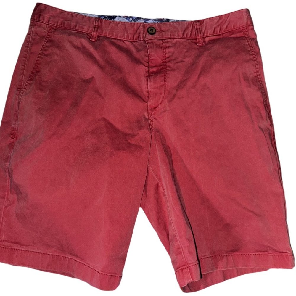 Tommy Bahama Salmon Pink Chino Shorts Men’s Size 35